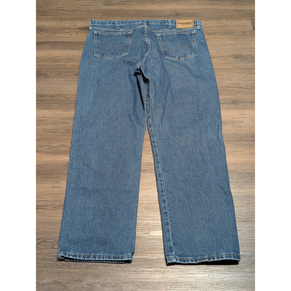 Wrangler Rugged Wear Mens Relaxed Fit Straight Leg Jeans Blue 38x30 35001AI - Picture 5 of 7